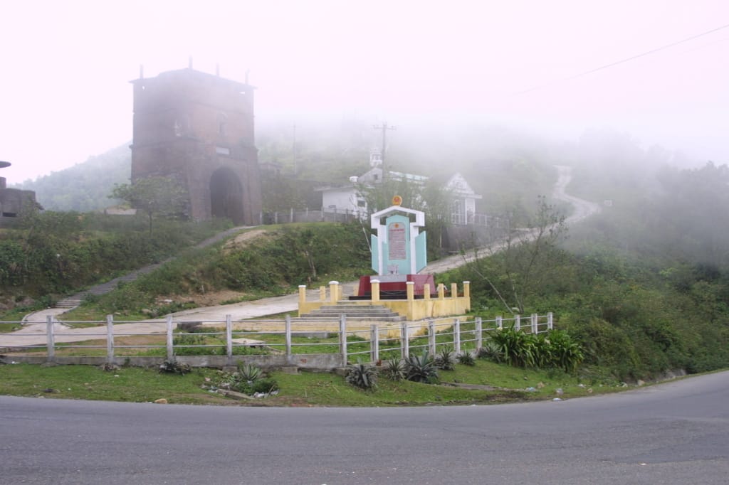 du-lich-hue-hai-van-quan