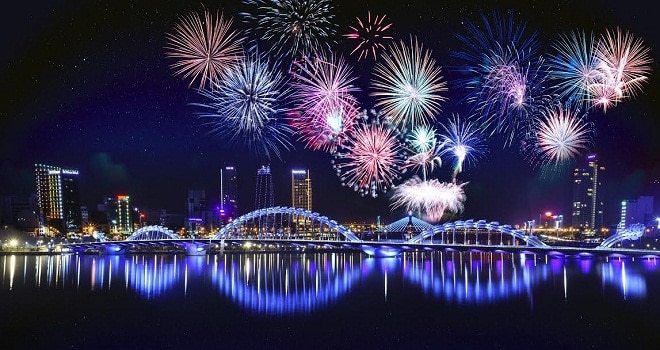 Du lịch Đà Nẵng nên đi tự túc hay đi theo Tour