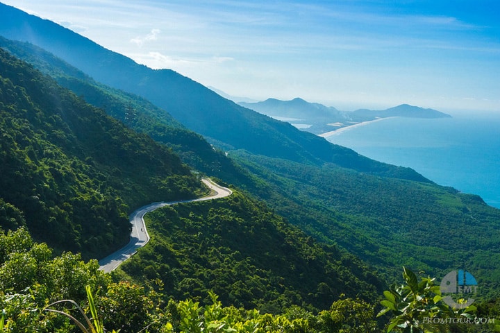 Tour giá sốc <br data-eio=