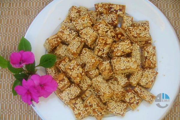 Khám phá Huế bằng xe máy 