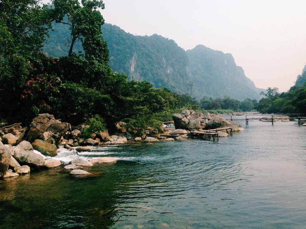 Suối Nước Moọc Du lịch Quảng Bình