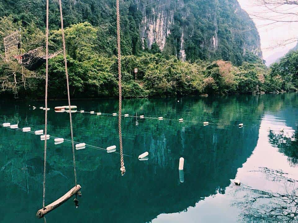 Suối Nước Moọc Du lịch Quảng Bình