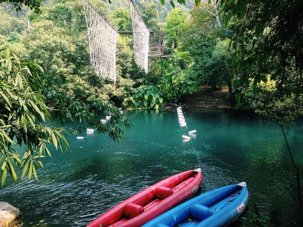 Suối Nước Moọc Du lịch Quảng Bình