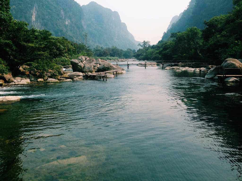 Suối Nước Moọc Du lịch Quảng Bình