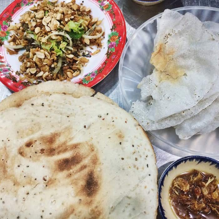 Các món ăn làm từ hến - Bánh đập Hến xào