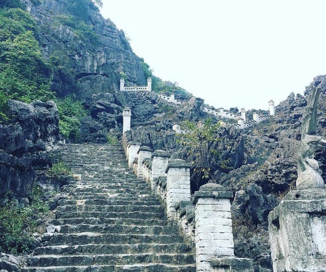 Hang Múa Ninh Bình Vạn lý trường thành Việt nam