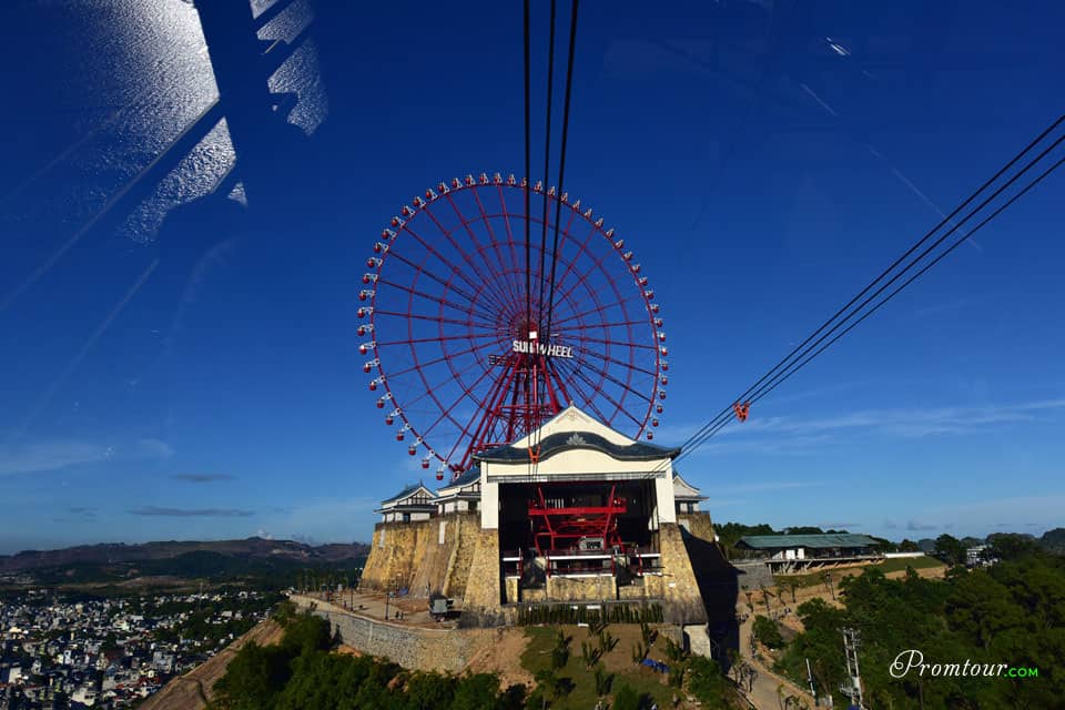 Đi cáp treo ở Hạ Long ngắm cảnh