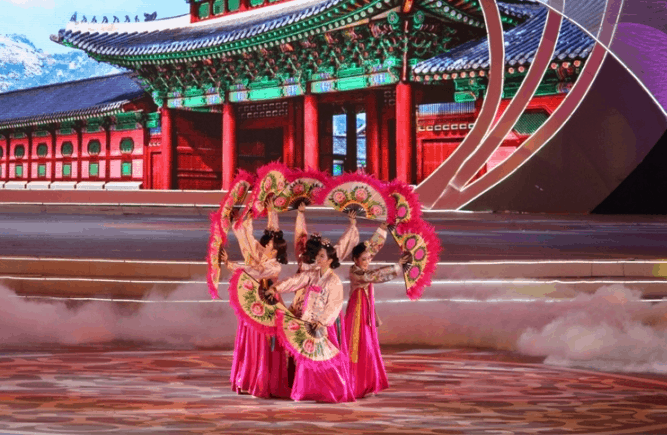Festival Huế đầu tiên vào năm nào