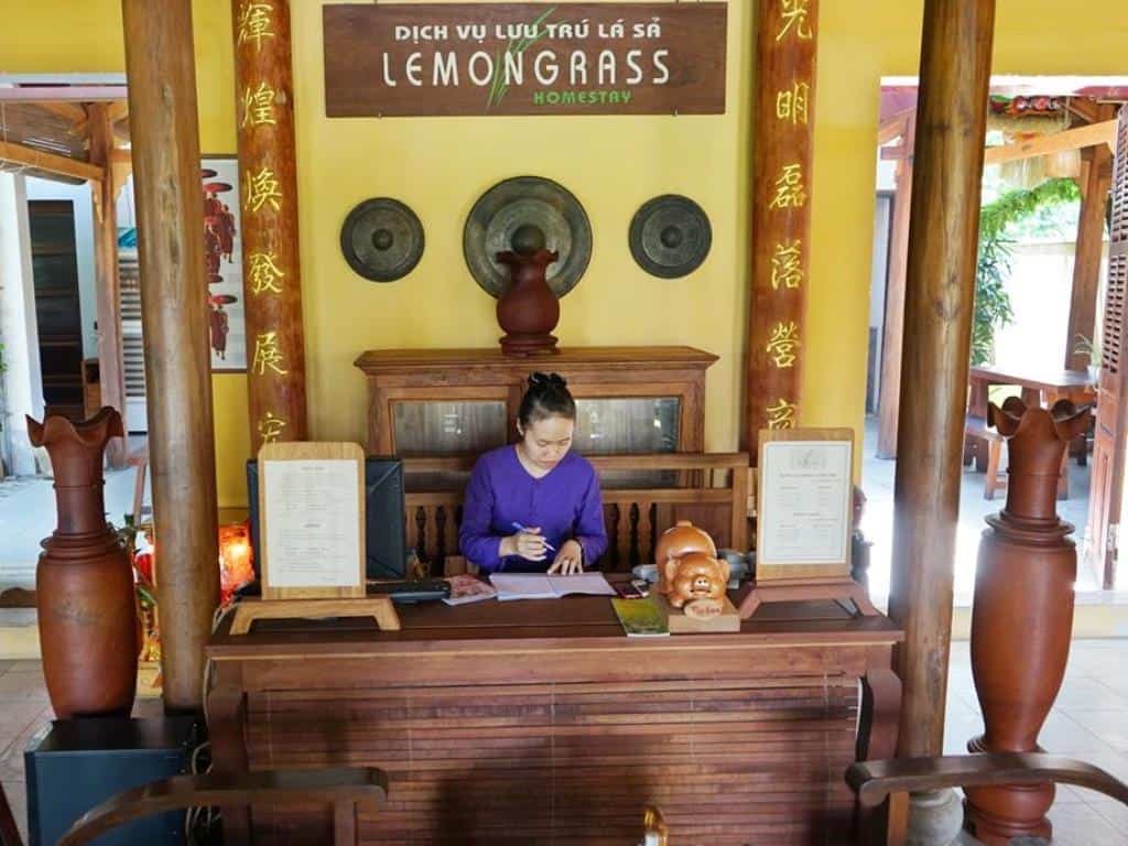 homestay hội an giá rẻ lễ tân Hoi An Lemongrass Homestay