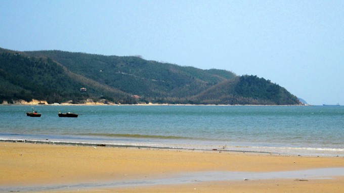 Biển Vũng Chùa