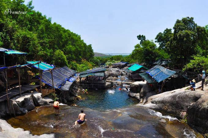Các điểm du lịch Huế mùa hè, suối ở Huế