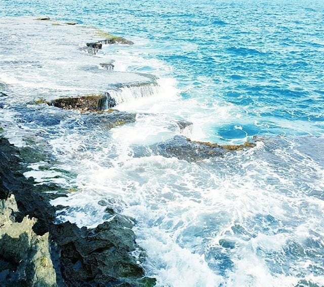 Xuýt xoa bởi vẻ đẹp tại hang rái 