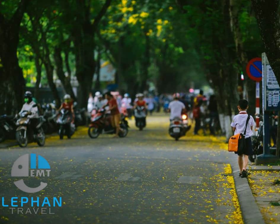 đến Huế du lịch thì tháng vào mùa thu (từ tháng 7 đến tháng 9 hàng năm) là đẹp nhất.