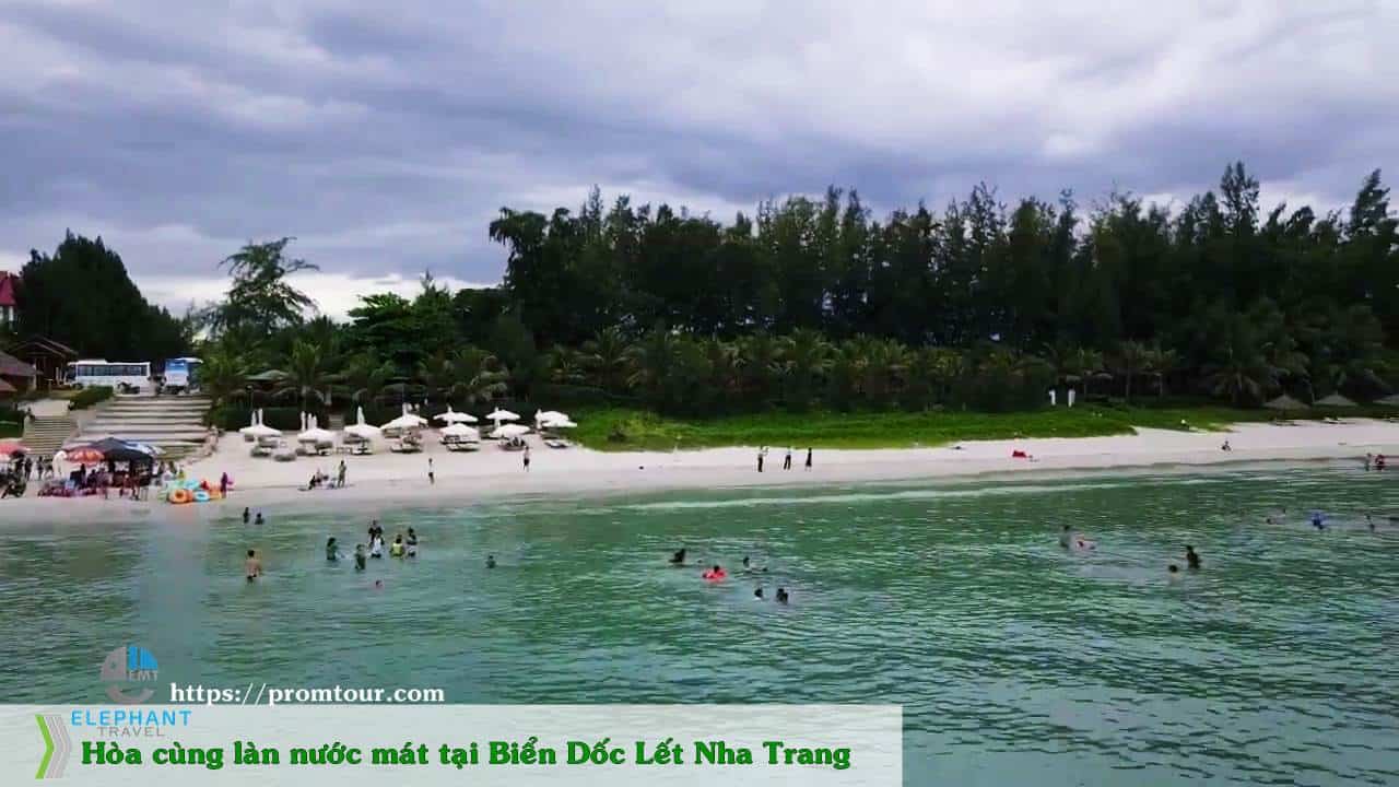 bien doc let nha trang trong xanh