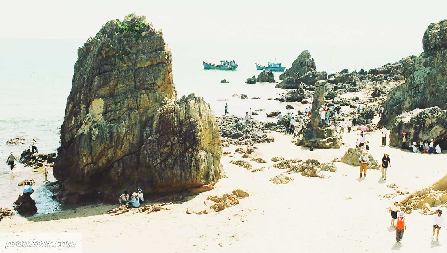 nhung tang da to nho nam rai rac tren bai da nhay quang binh