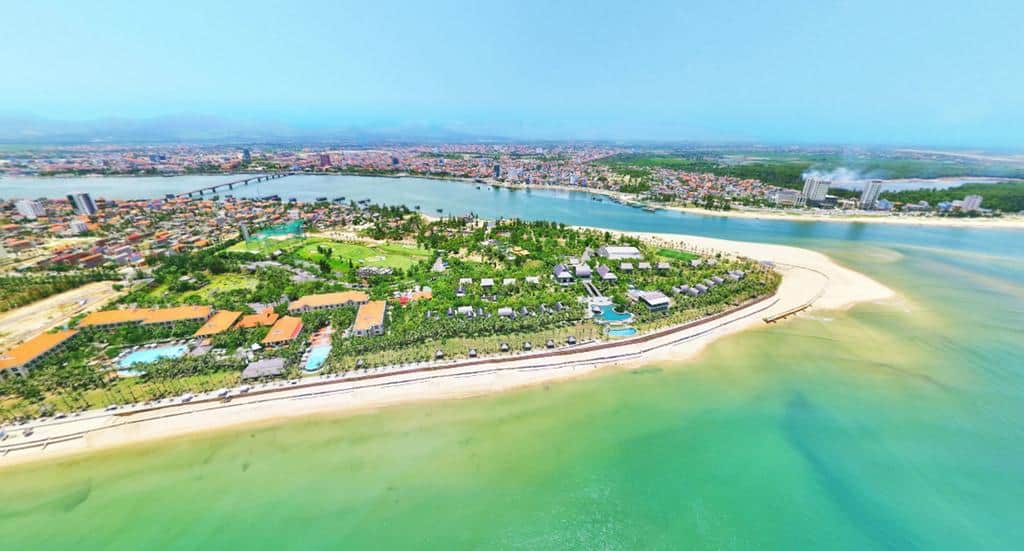 sun spa resort quang binh nhin tu xa